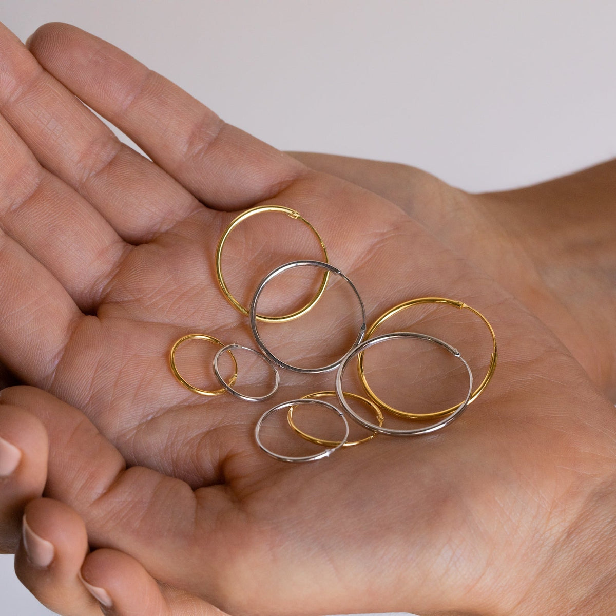 Endless thin hoops