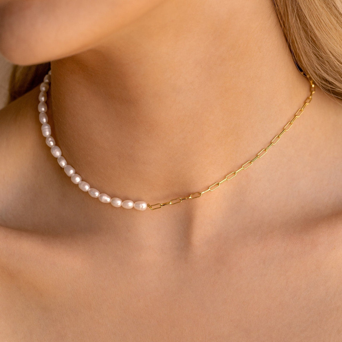 Pearl & paperclip chain necklace
