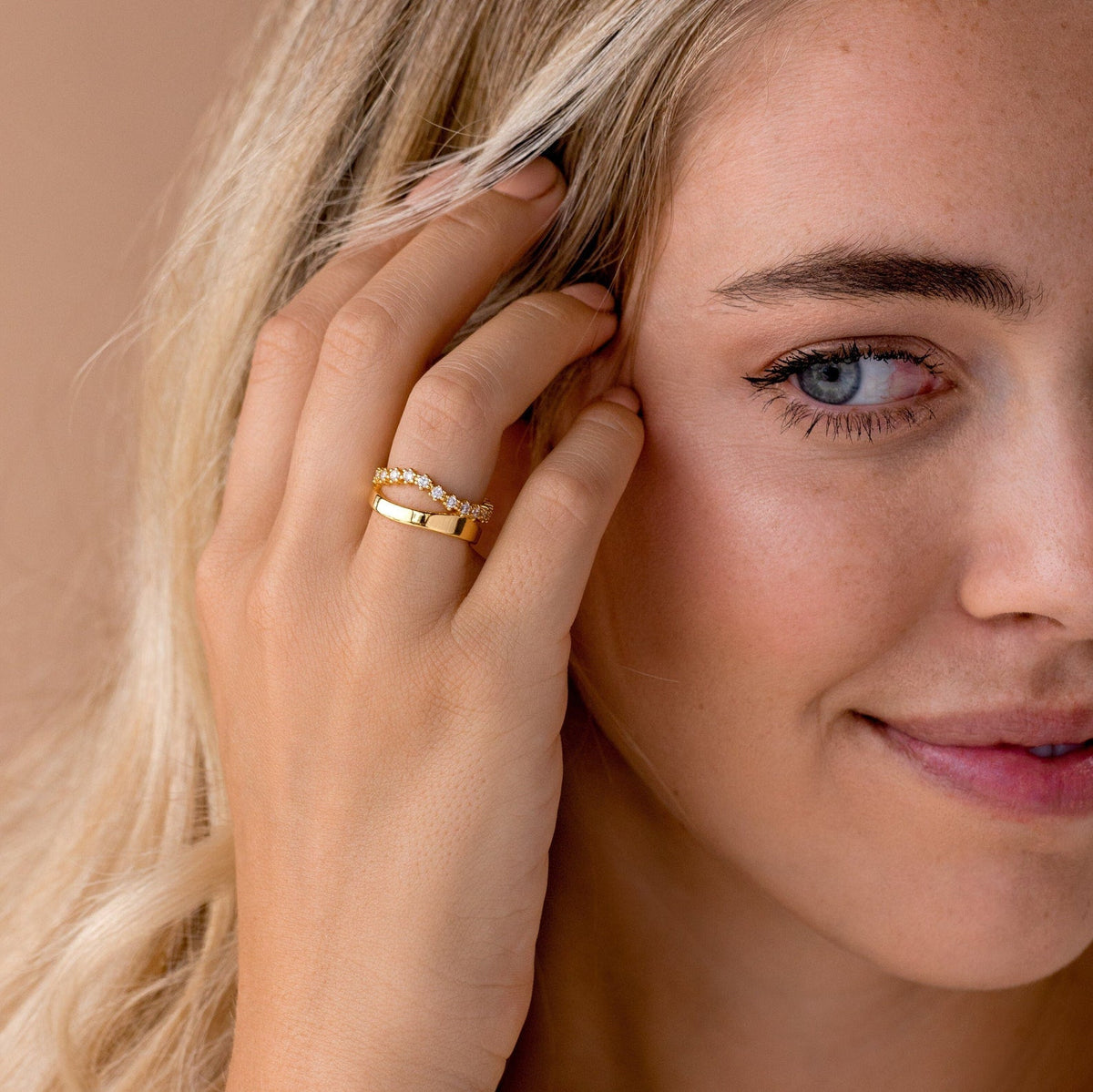 Wave diamond duo ring