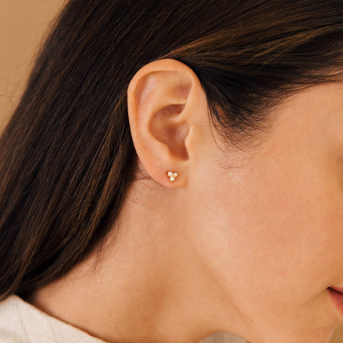 Maud pearl studs