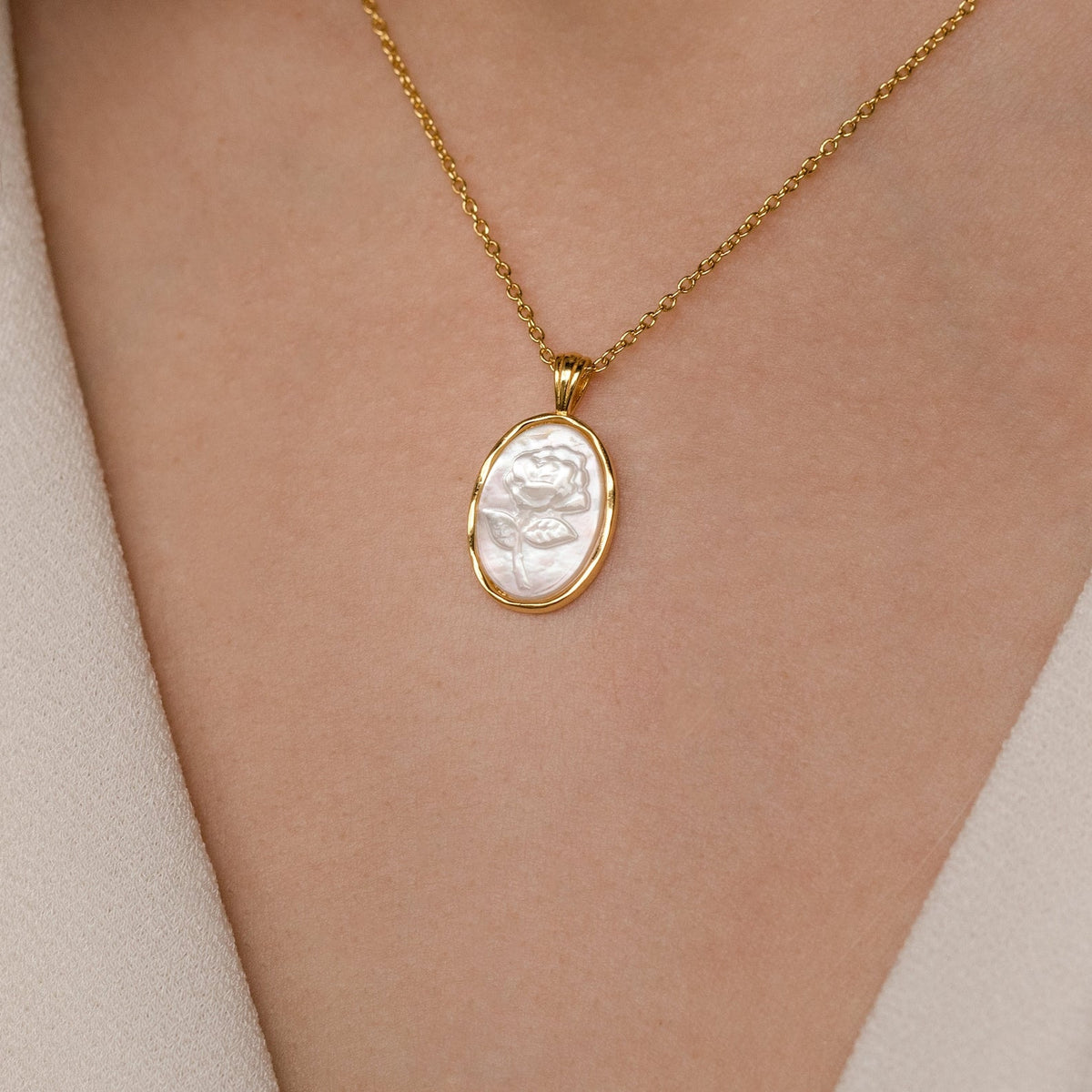 Vintage rose necklace