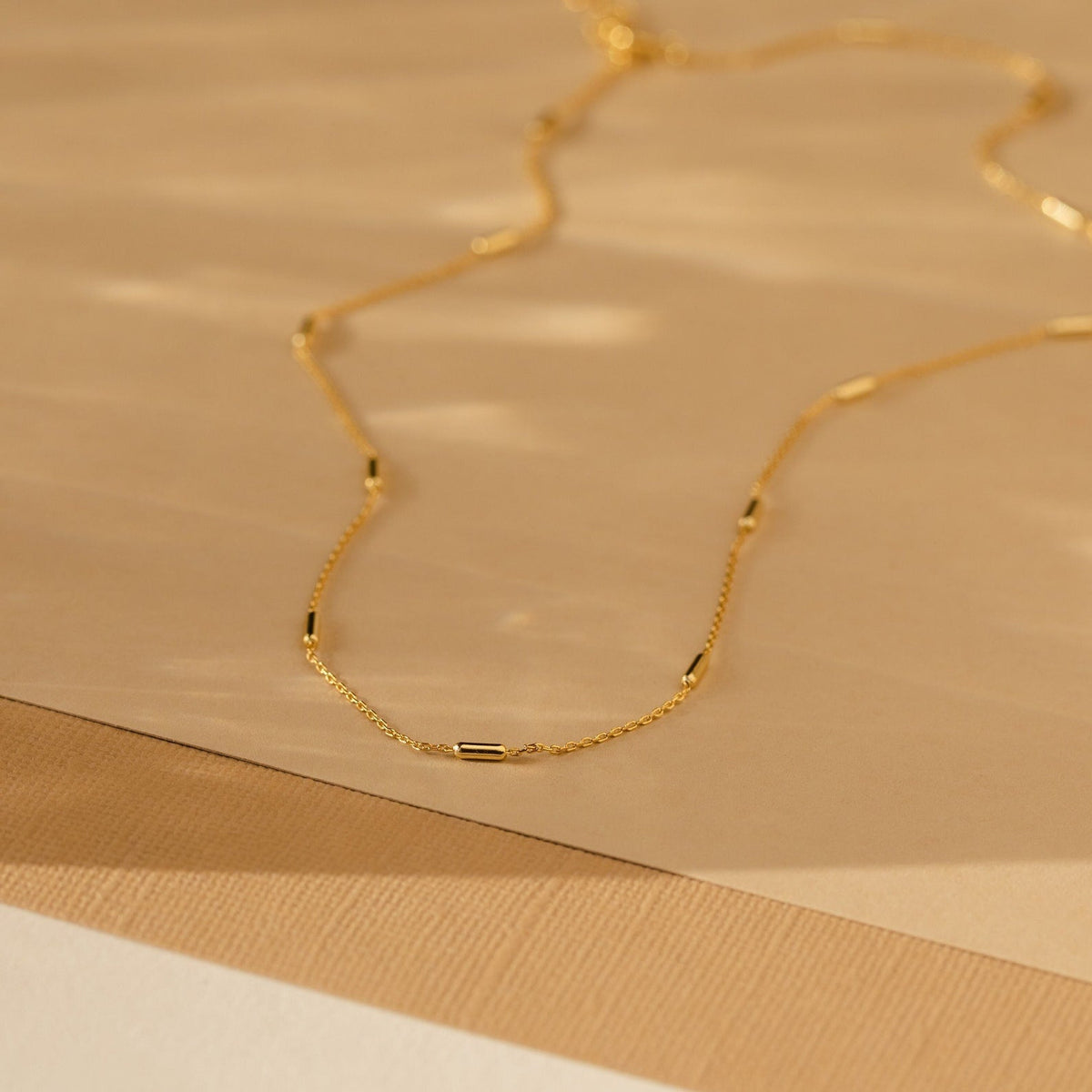 Bar station necklace