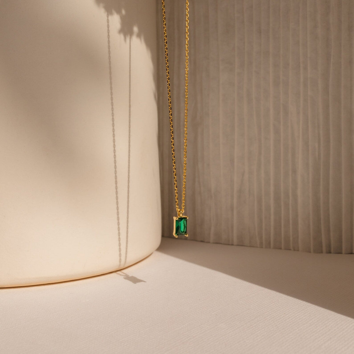 Maia emerald necklace