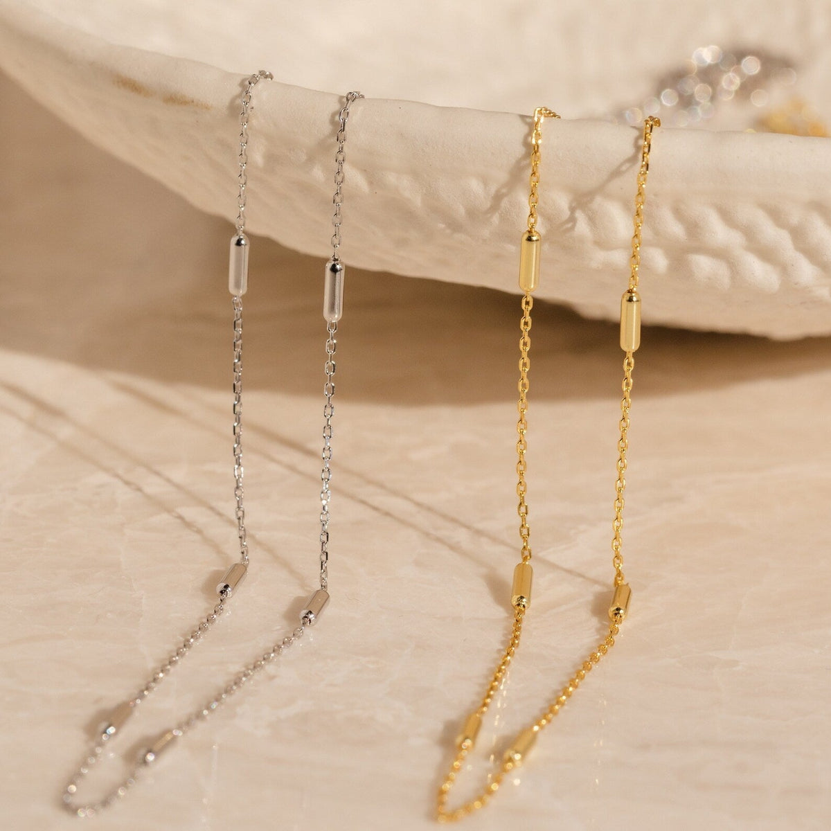 Bar station necklace