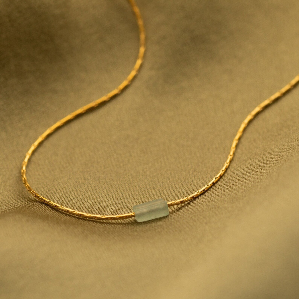 Dainty aventurine bar necklace