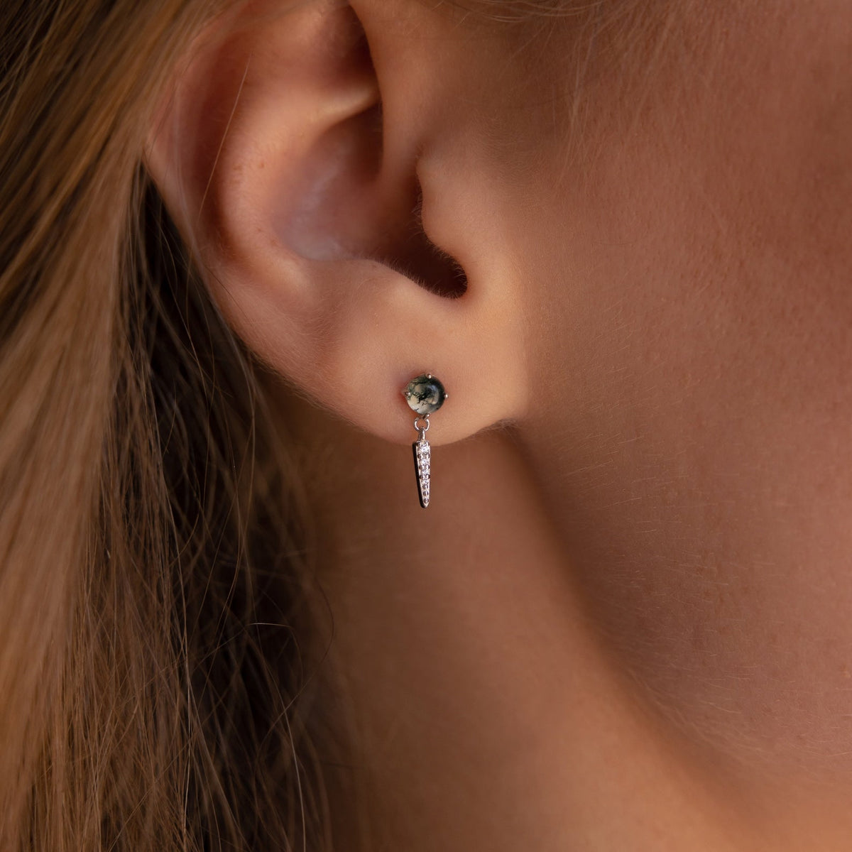 Agate diamond drop earrings