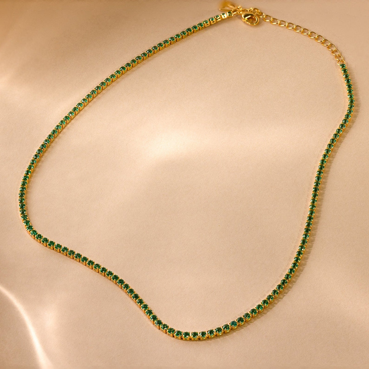 Emerald tennis choker necklace