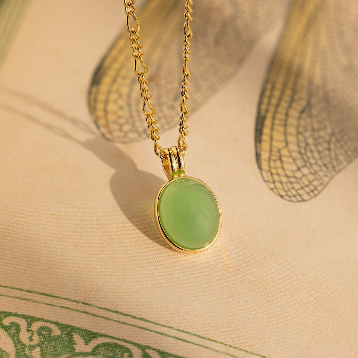 Jade oval pendant necklace