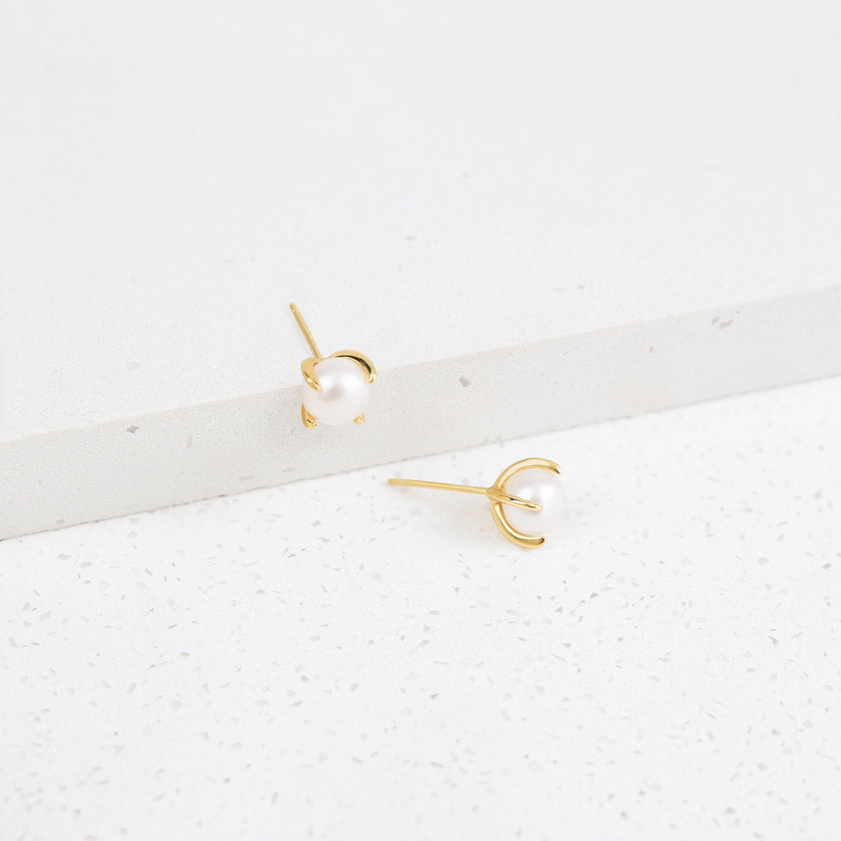 Zoe pearl studs
