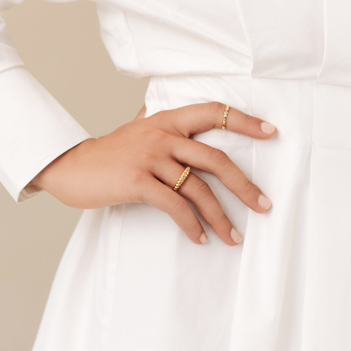 Twisted dome ring