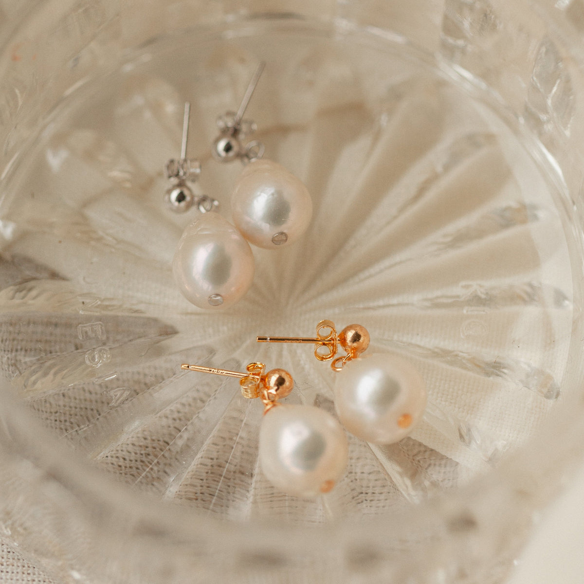 Baroque pearl earrings