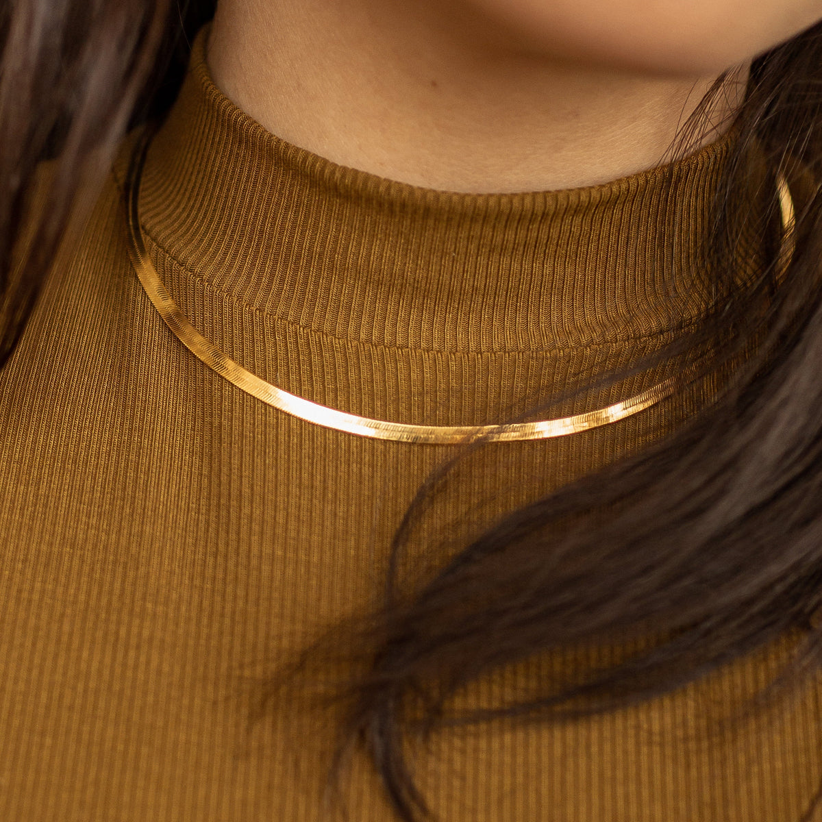 Thick herringbone necklace