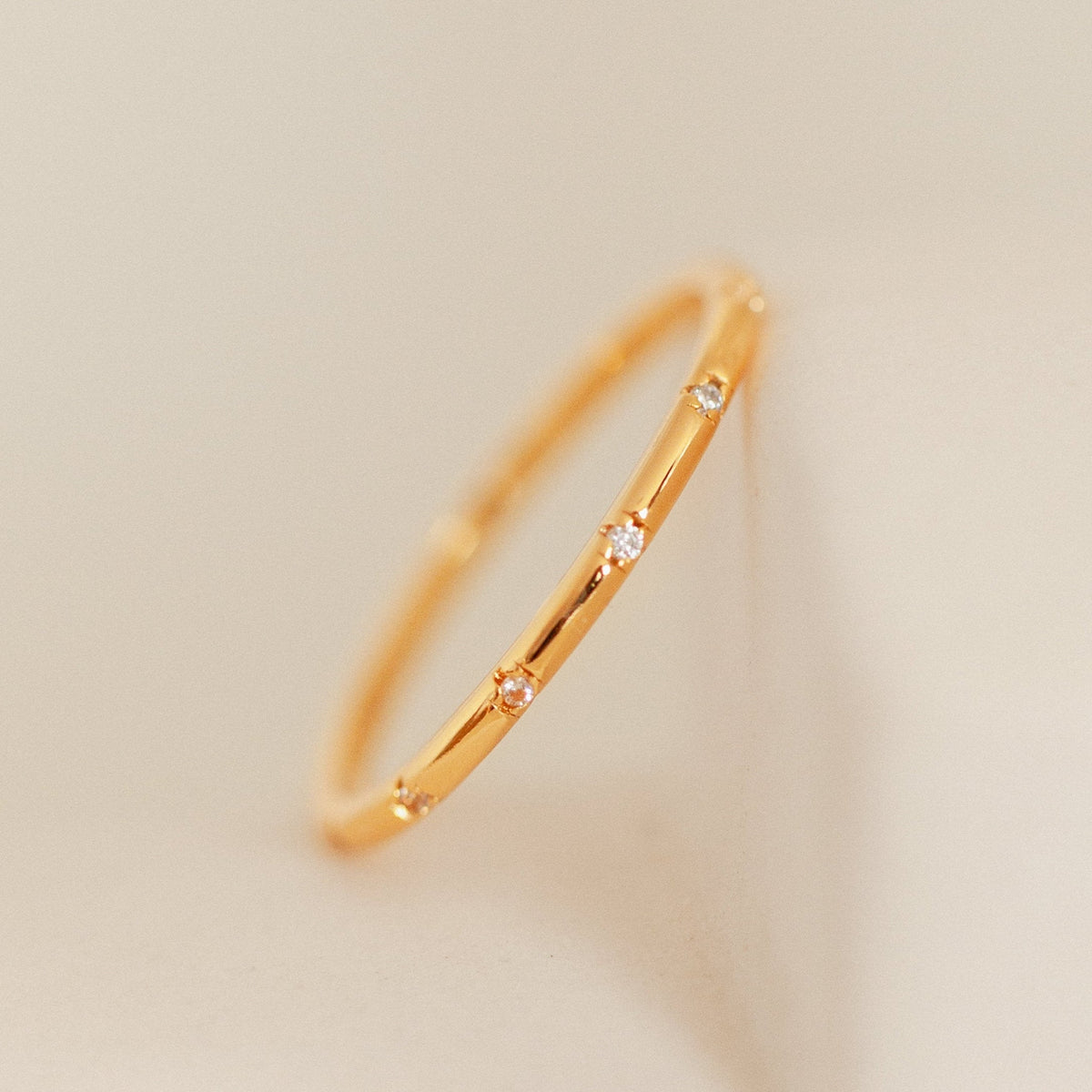 Sprinkle diamond ring
