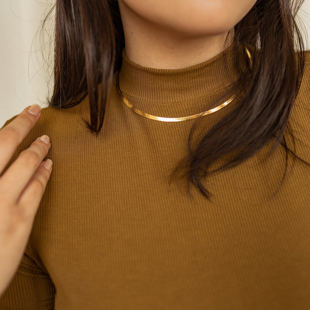 Thick herringbone necklace