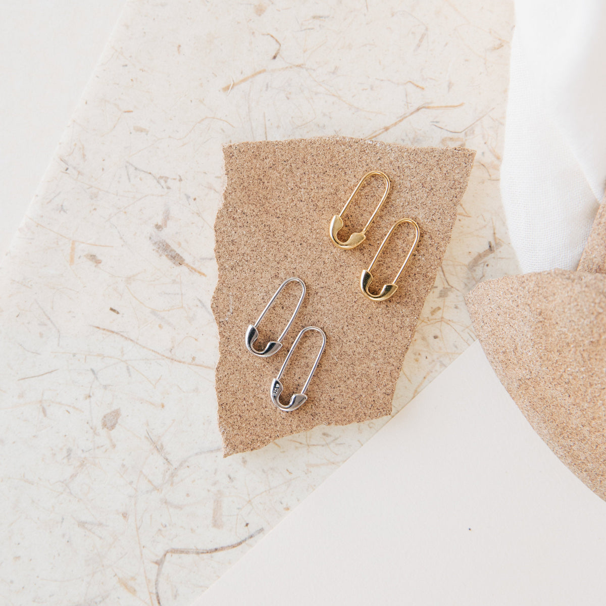 Ava earrings