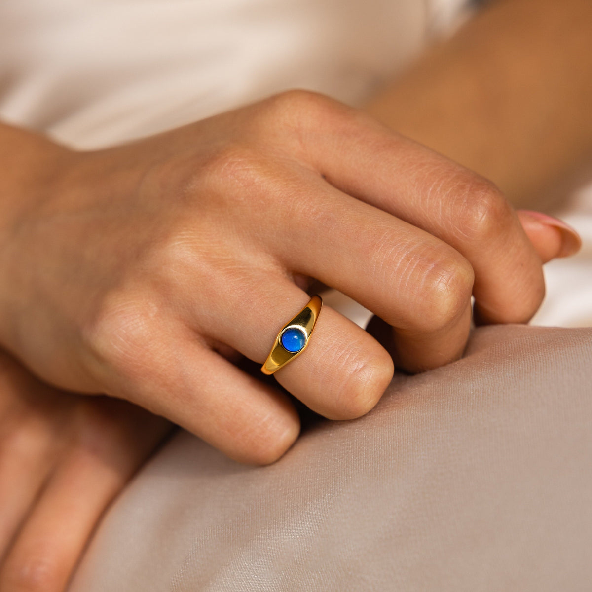 Mini mood ring