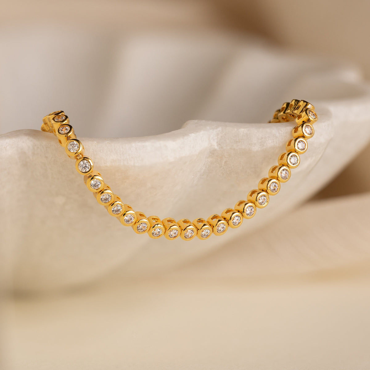 Diamond bezel tennis bracelet