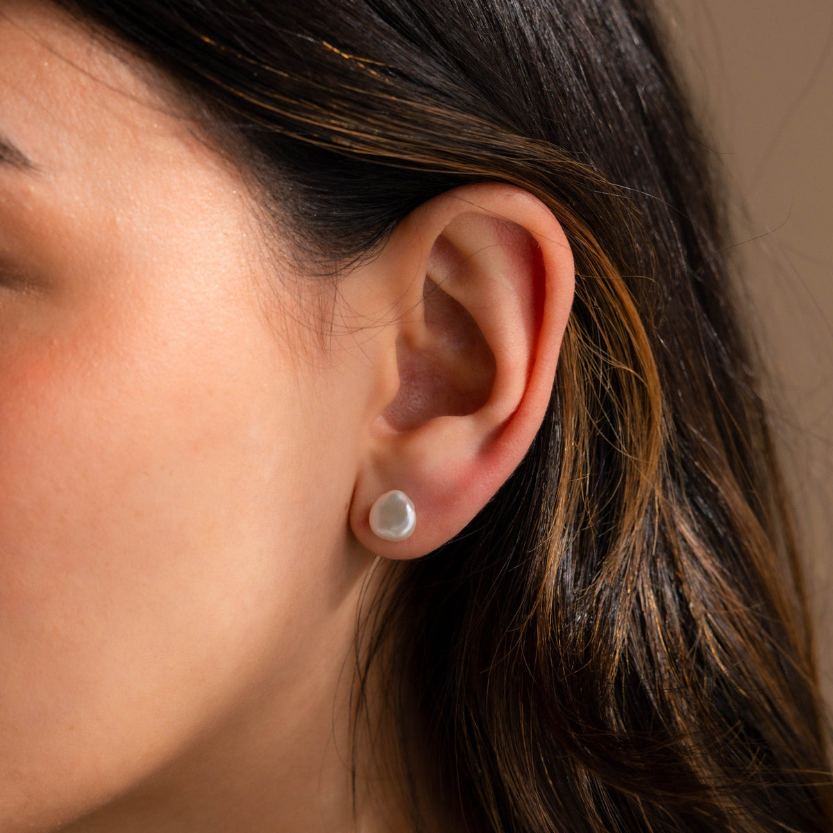 Freshwater pearl studs