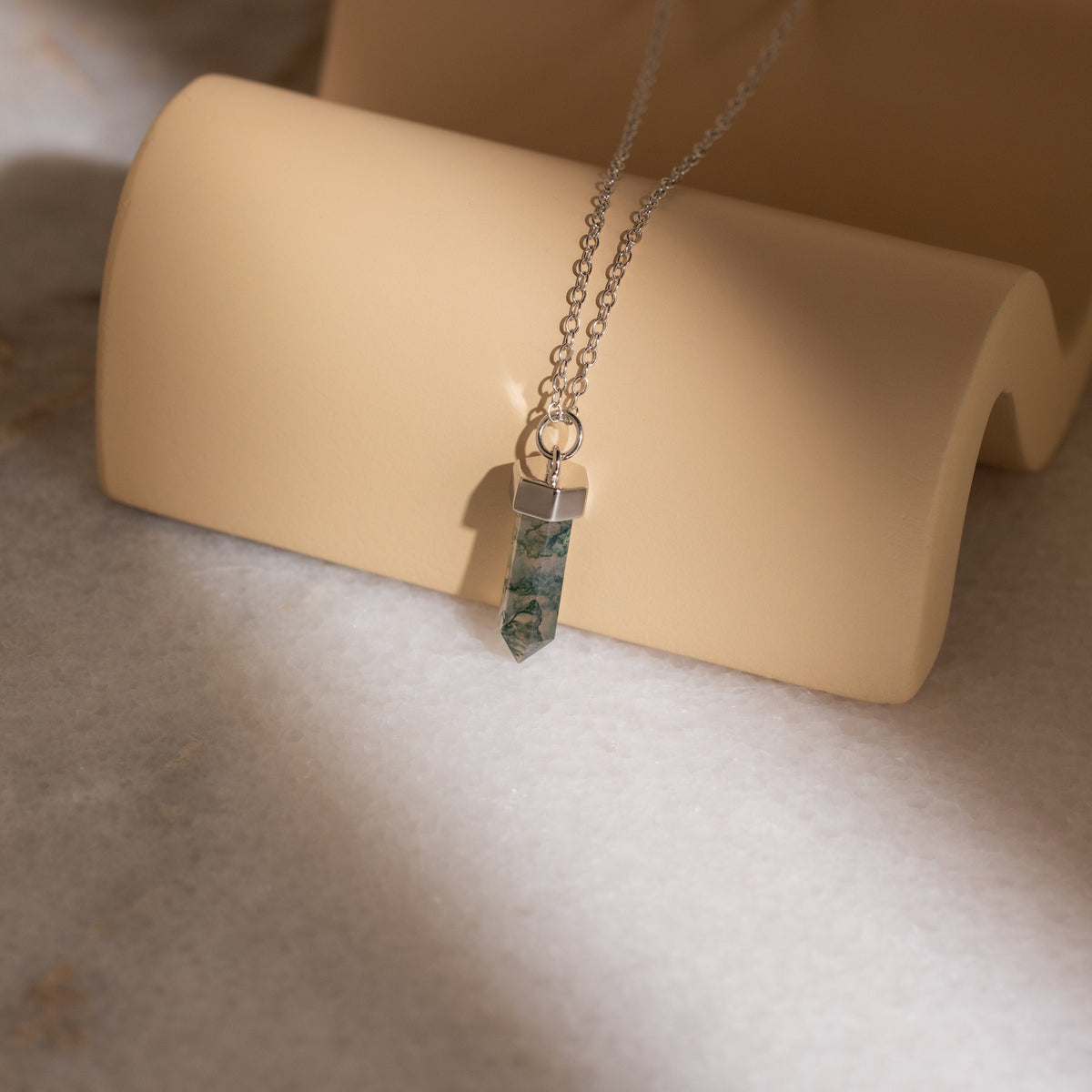 Agate quartz necklace