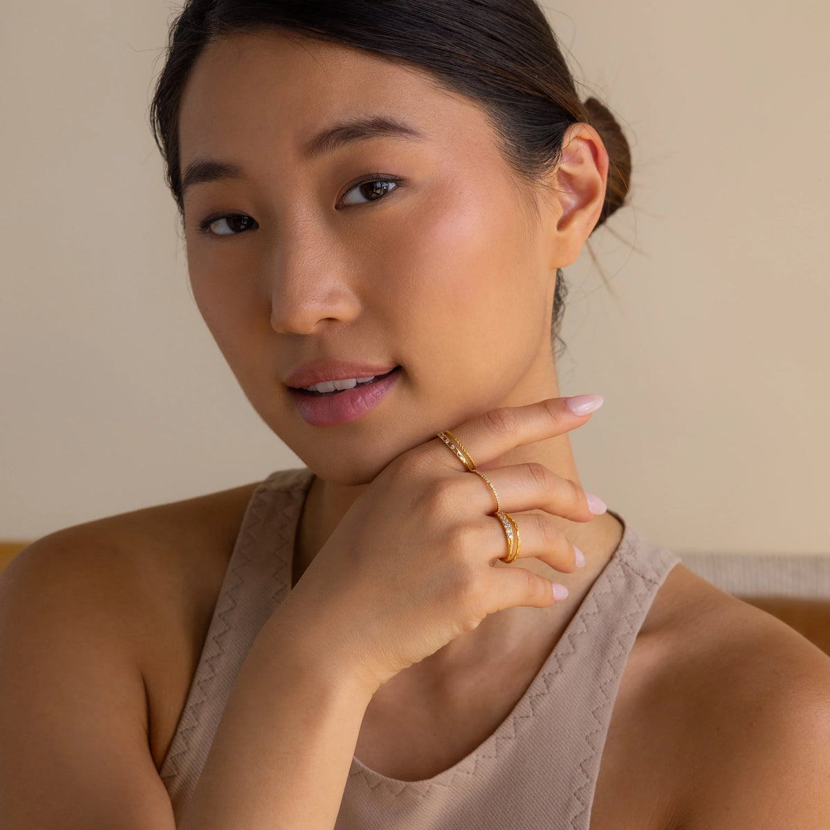 Diamond station ring