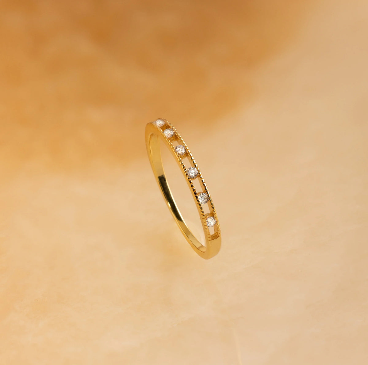Diamond station ring