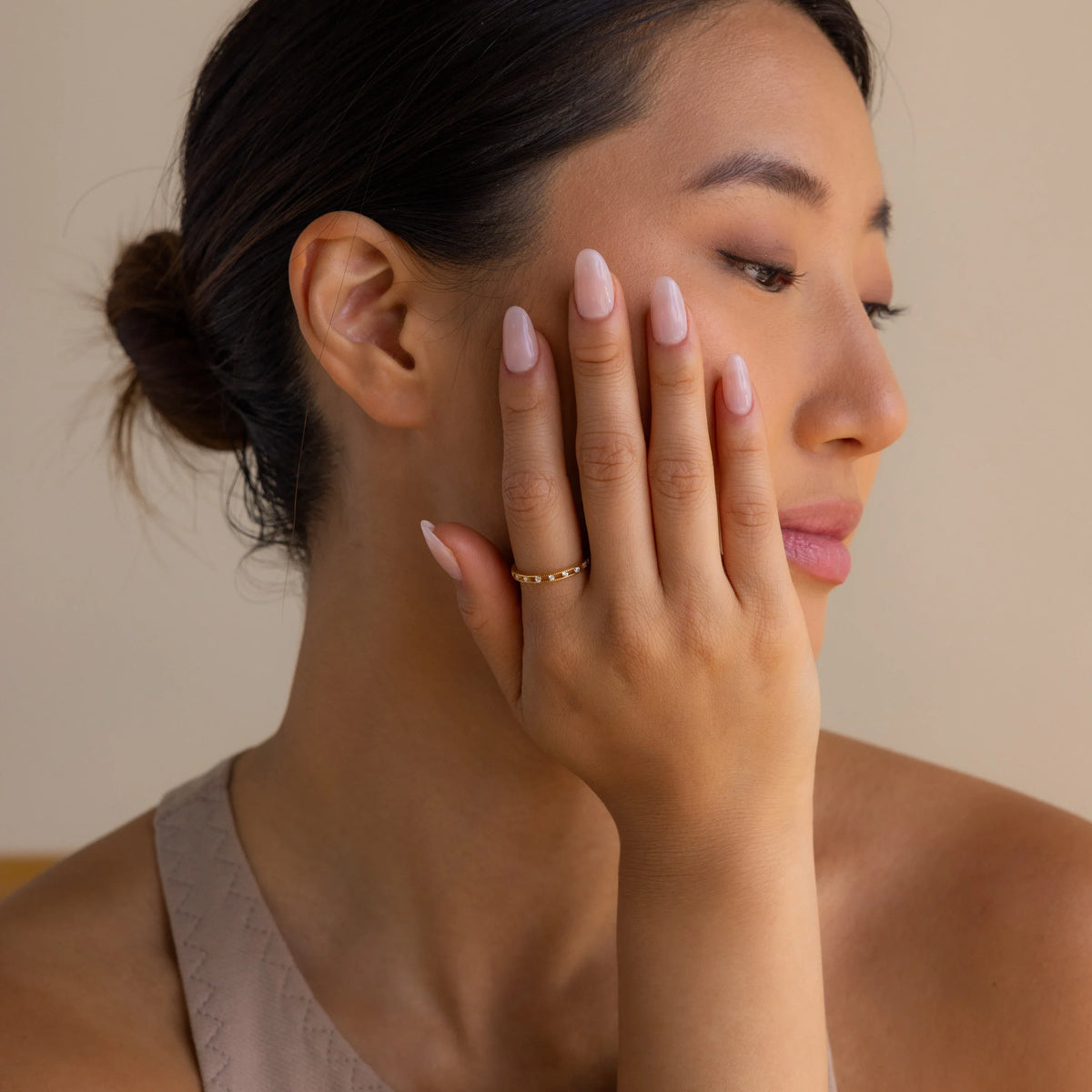 Diamond station ring