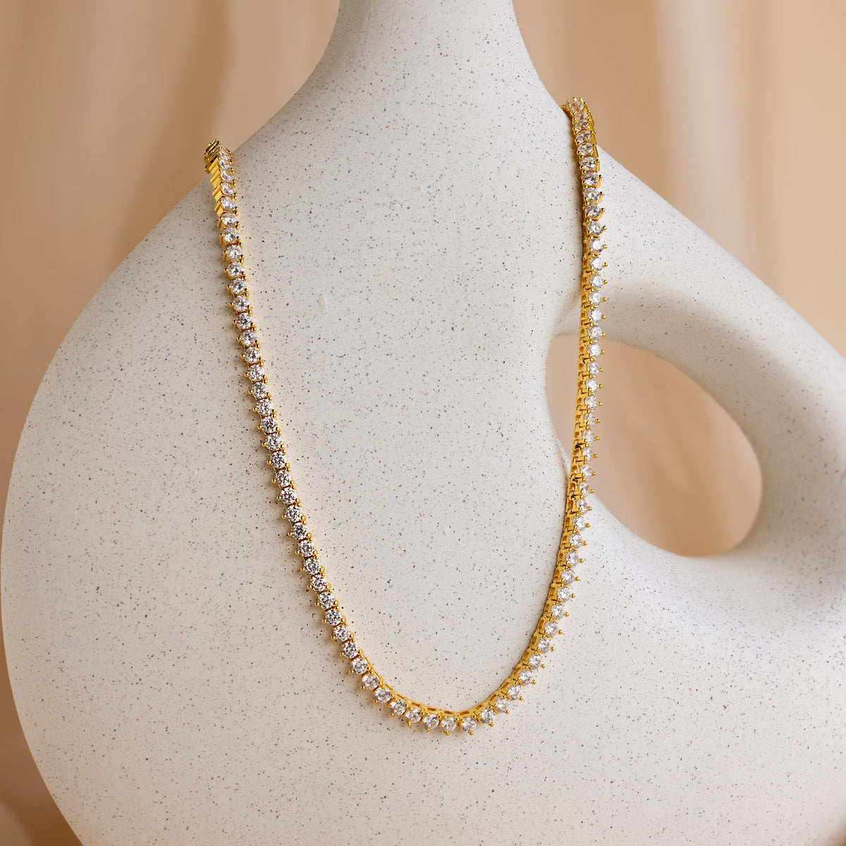 3 prong tennis necklace