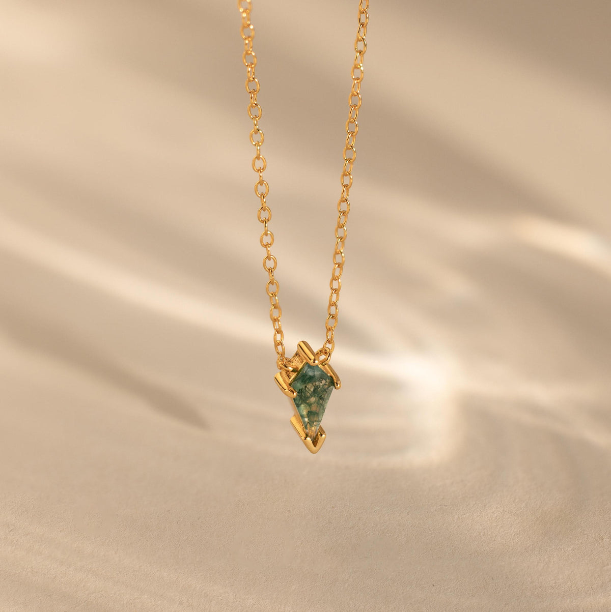 Agate art deco pendant necklace