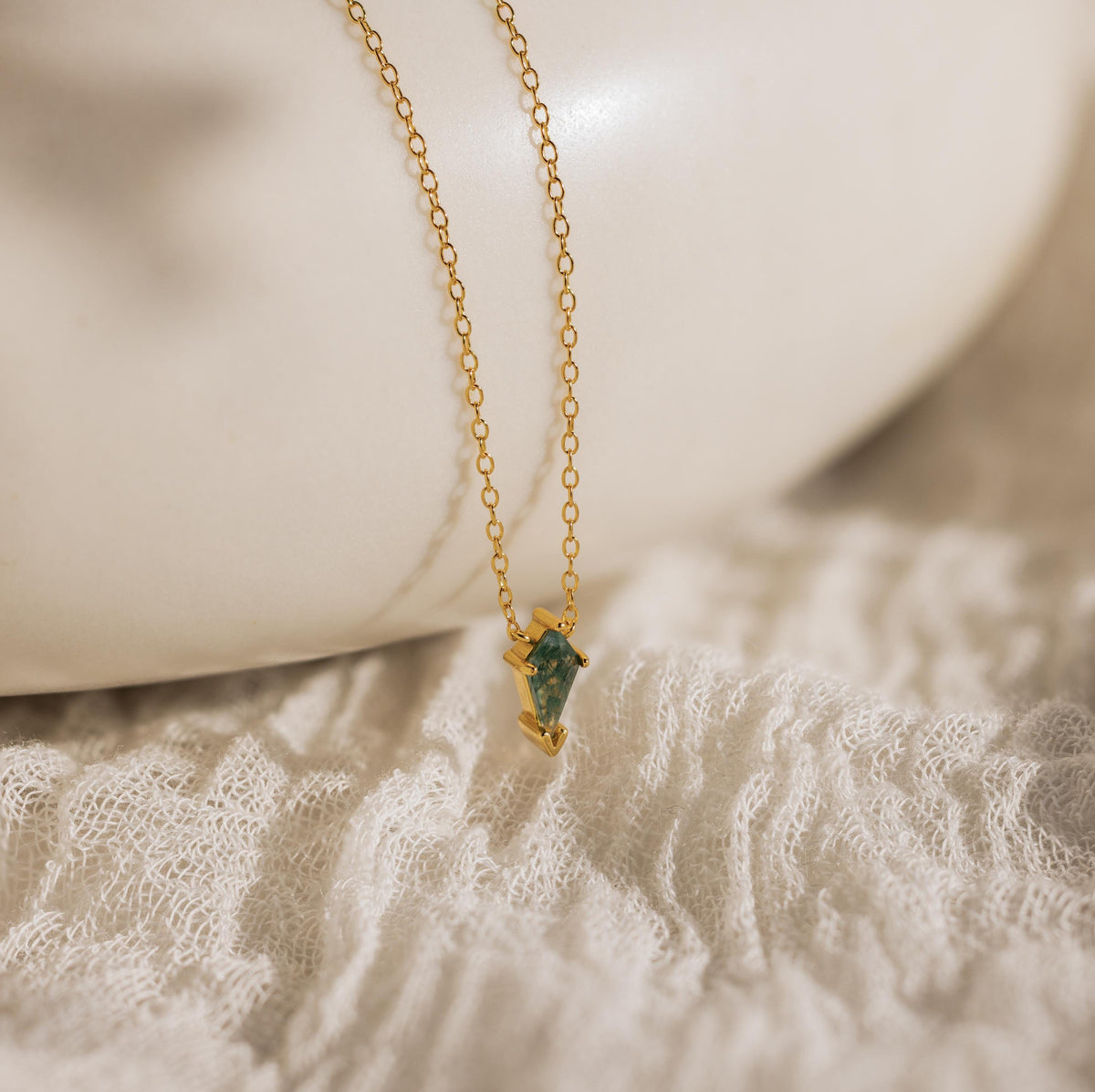 Agate art deco pendant necklace