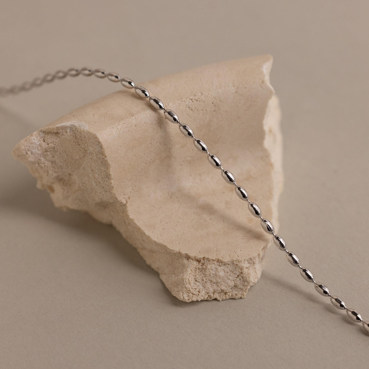 Oval beaded necklace