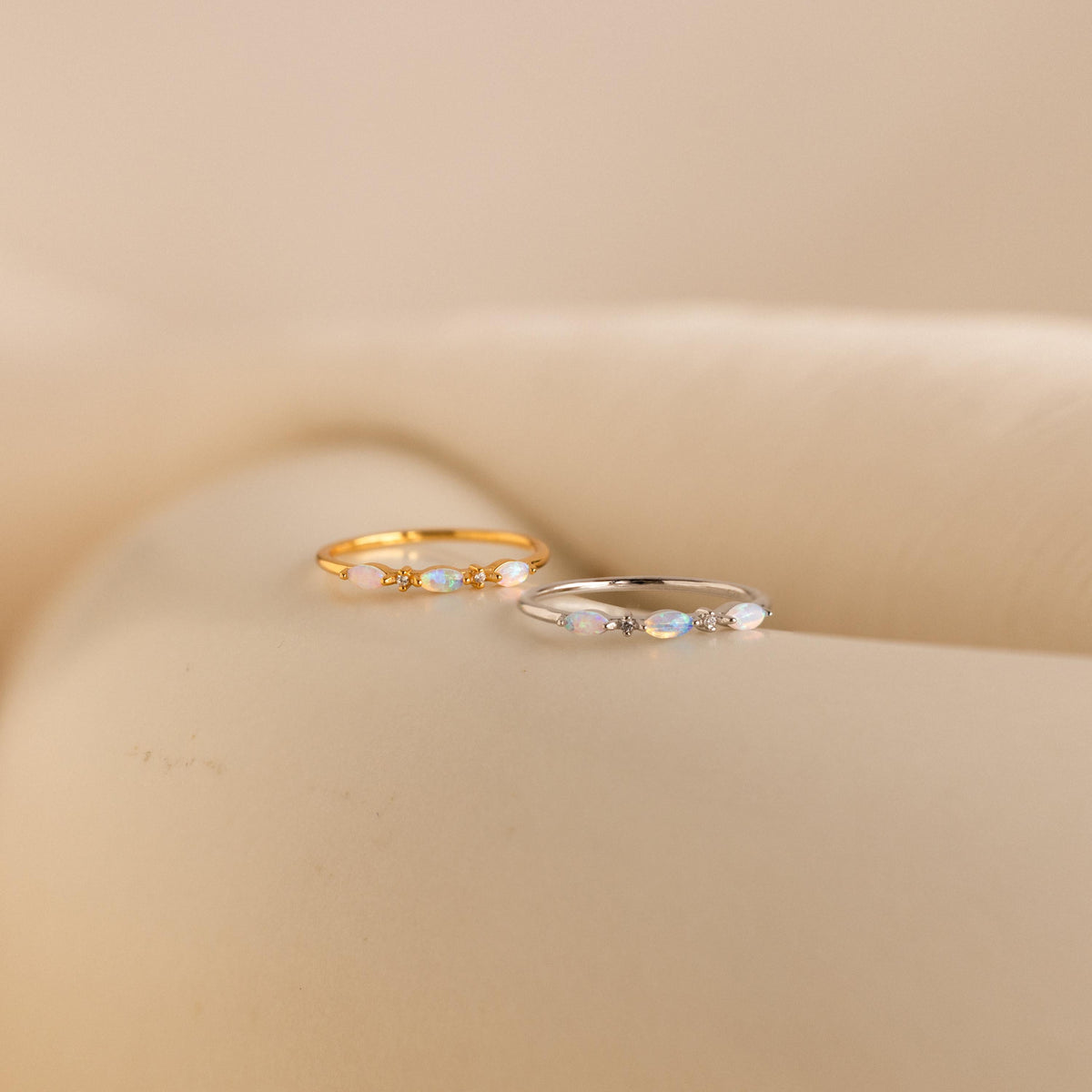 Alessia trio opal ring