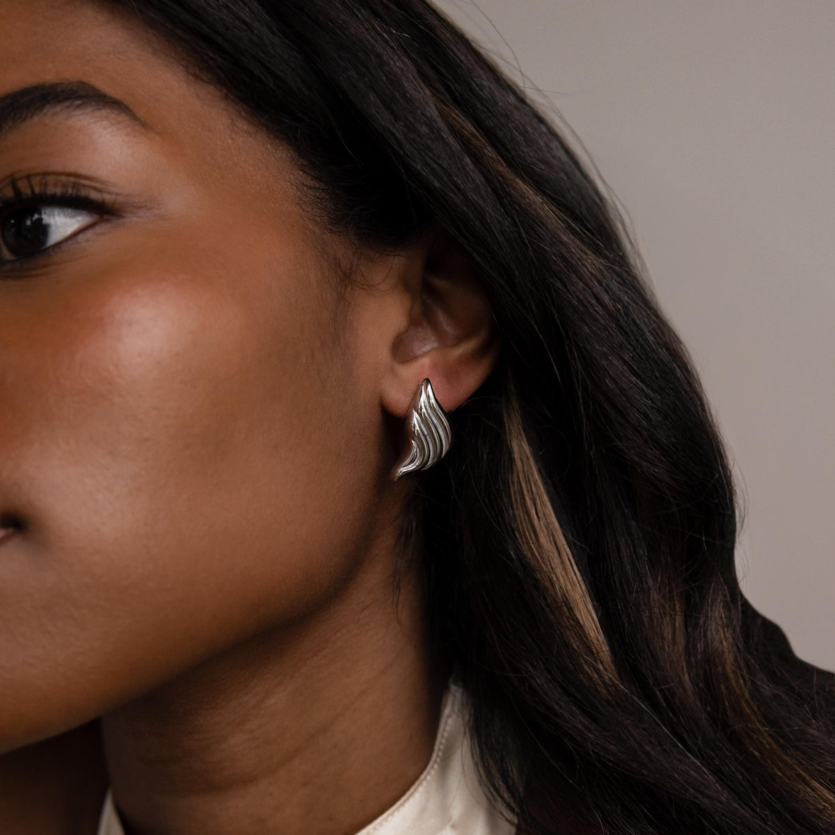 Bold wing studs