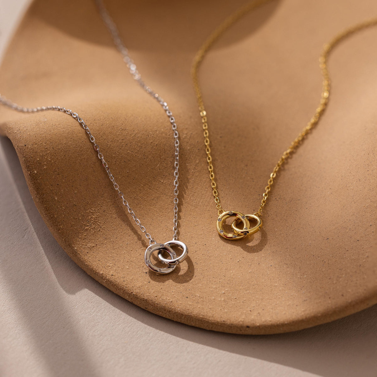 Pave interlocking circle necklace