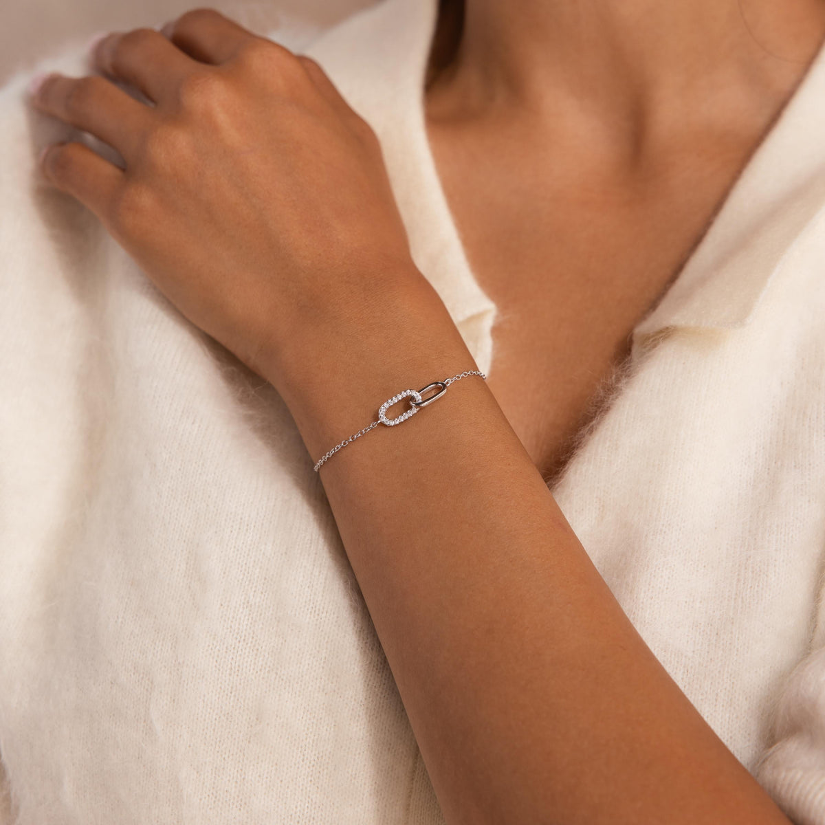 Pave Linked Pendant Bracelet