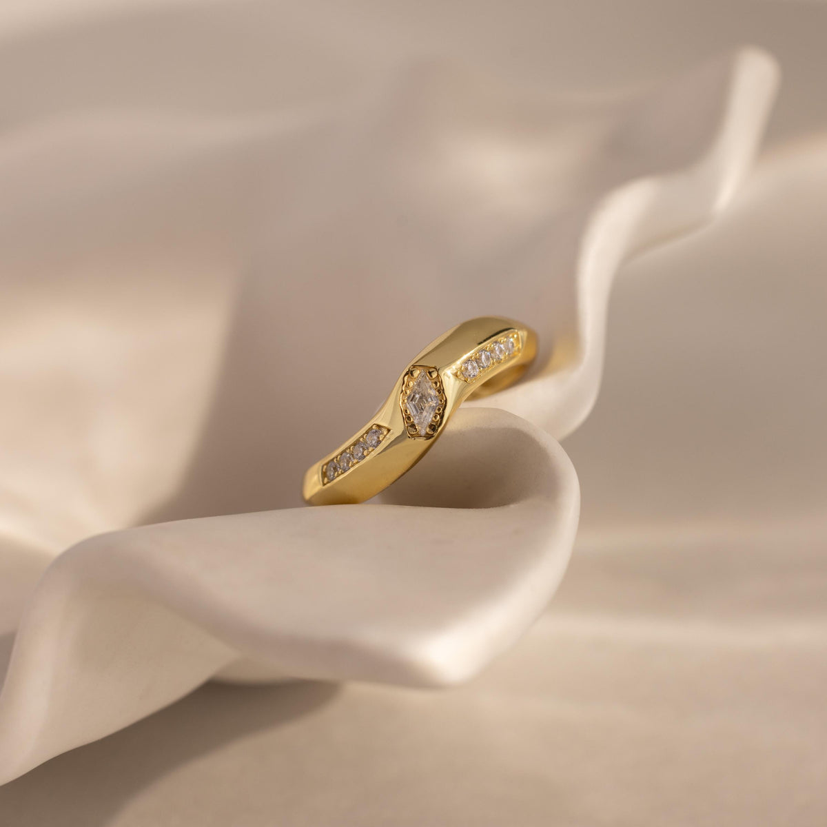 Art deco diamond wave ring