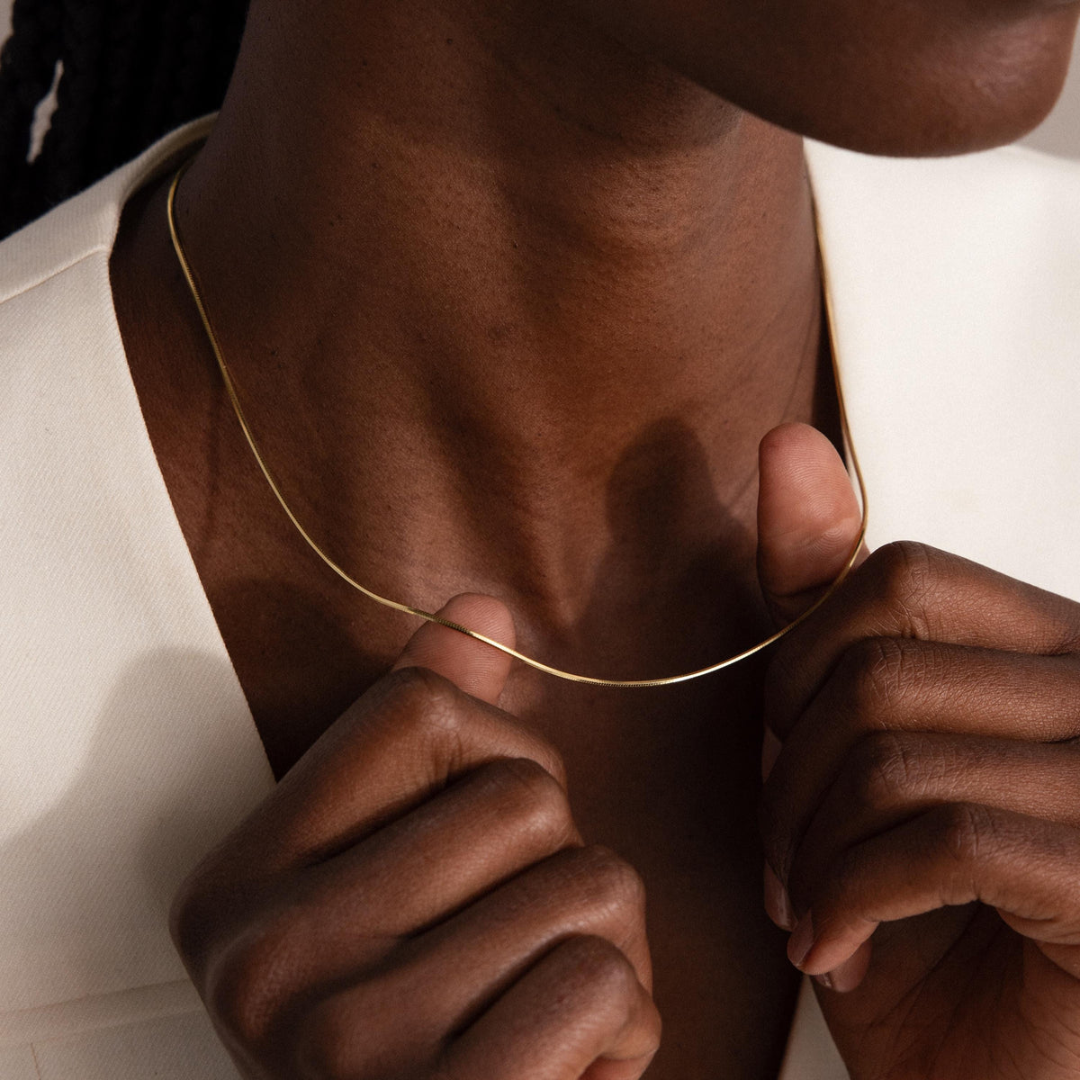 Dainty herringbone necklace