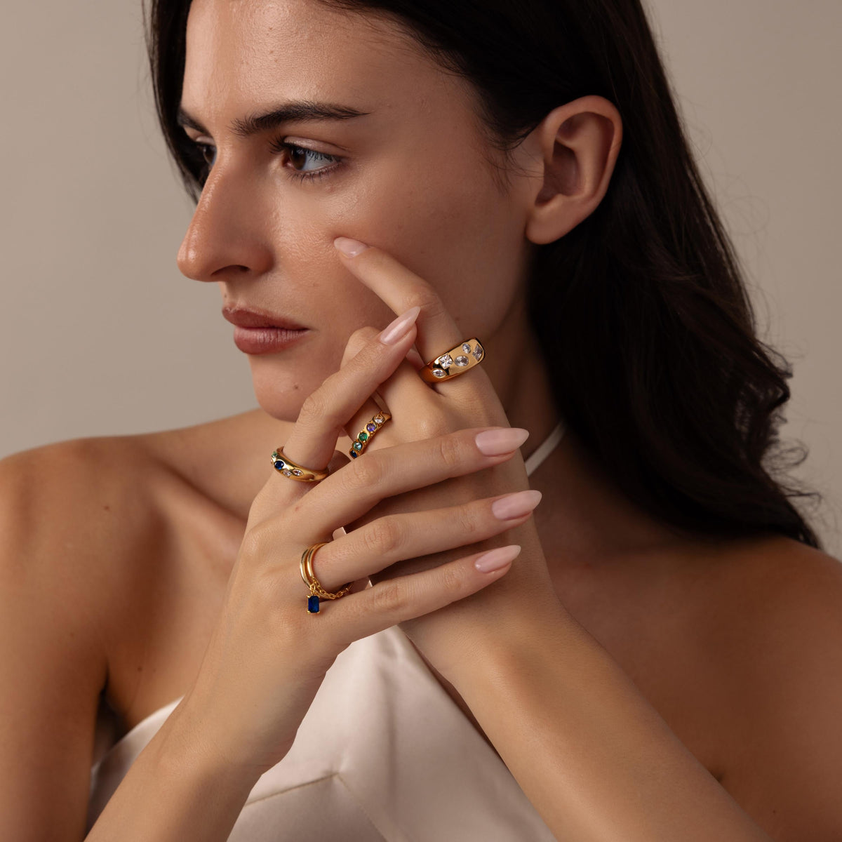 Diamond confetti signet ring