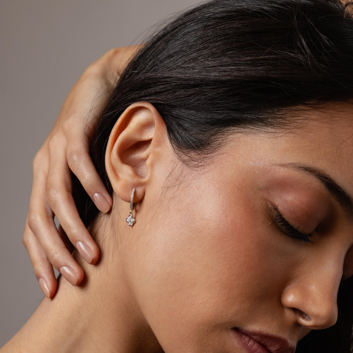 Pave rounded pearl flower hoops 4