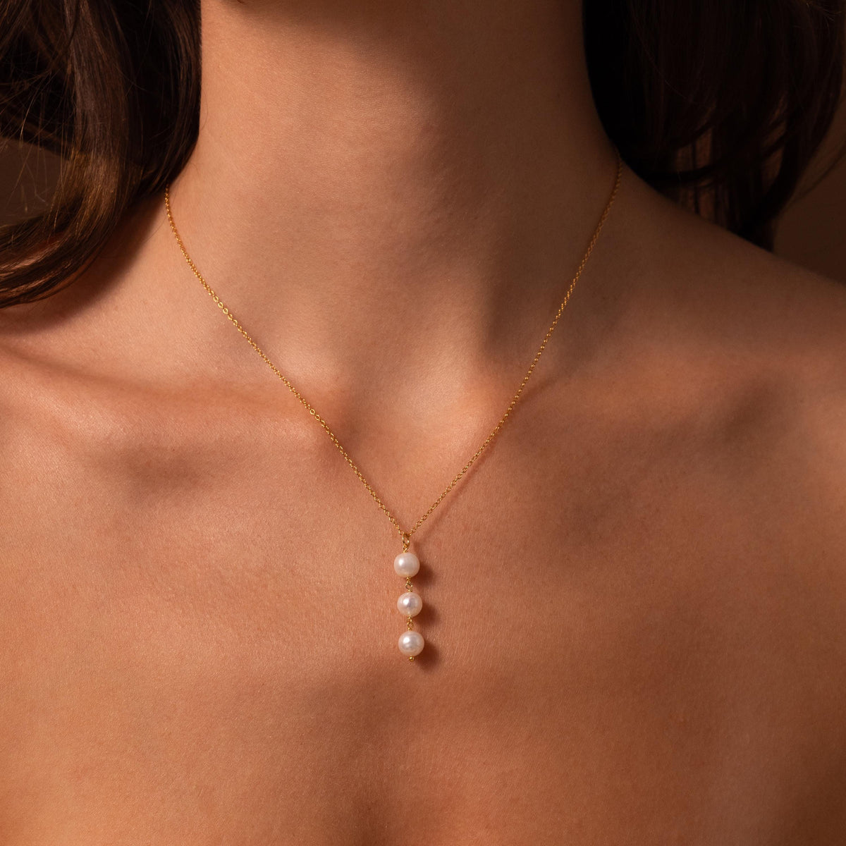 Pearl cascade necklace
