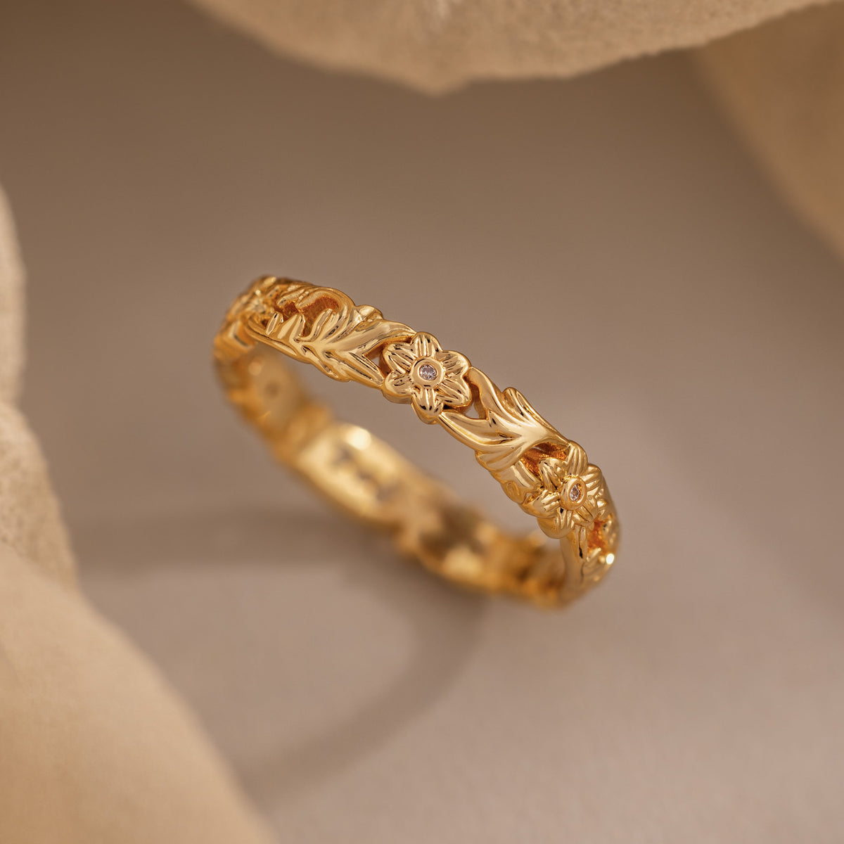 Vintage Flower Petal Band
