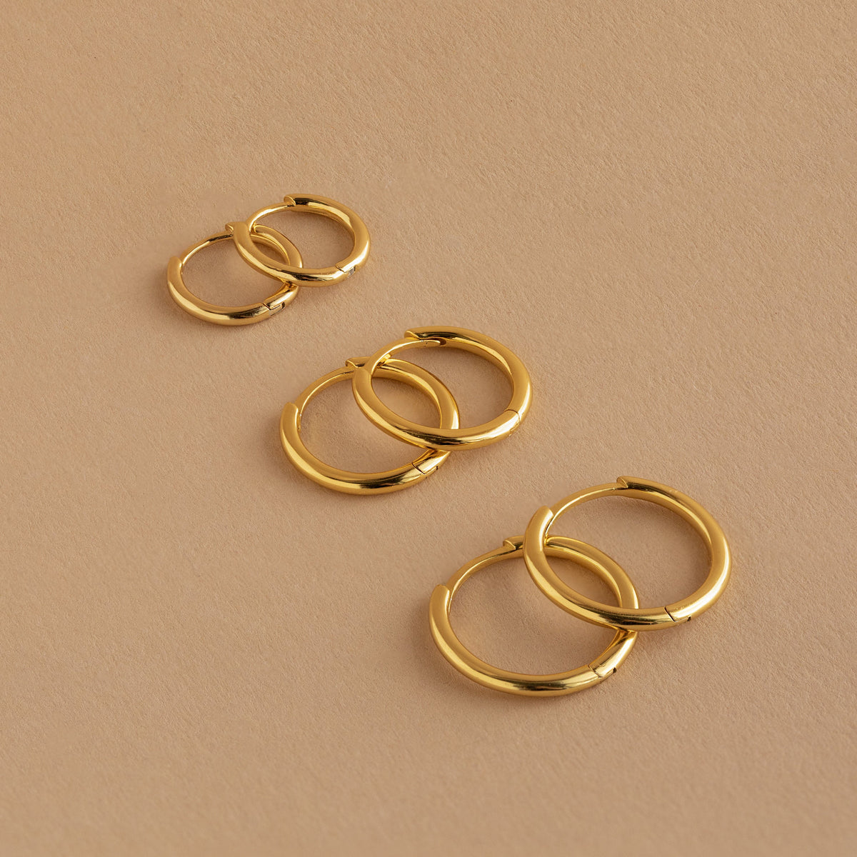 Mini bold hoops