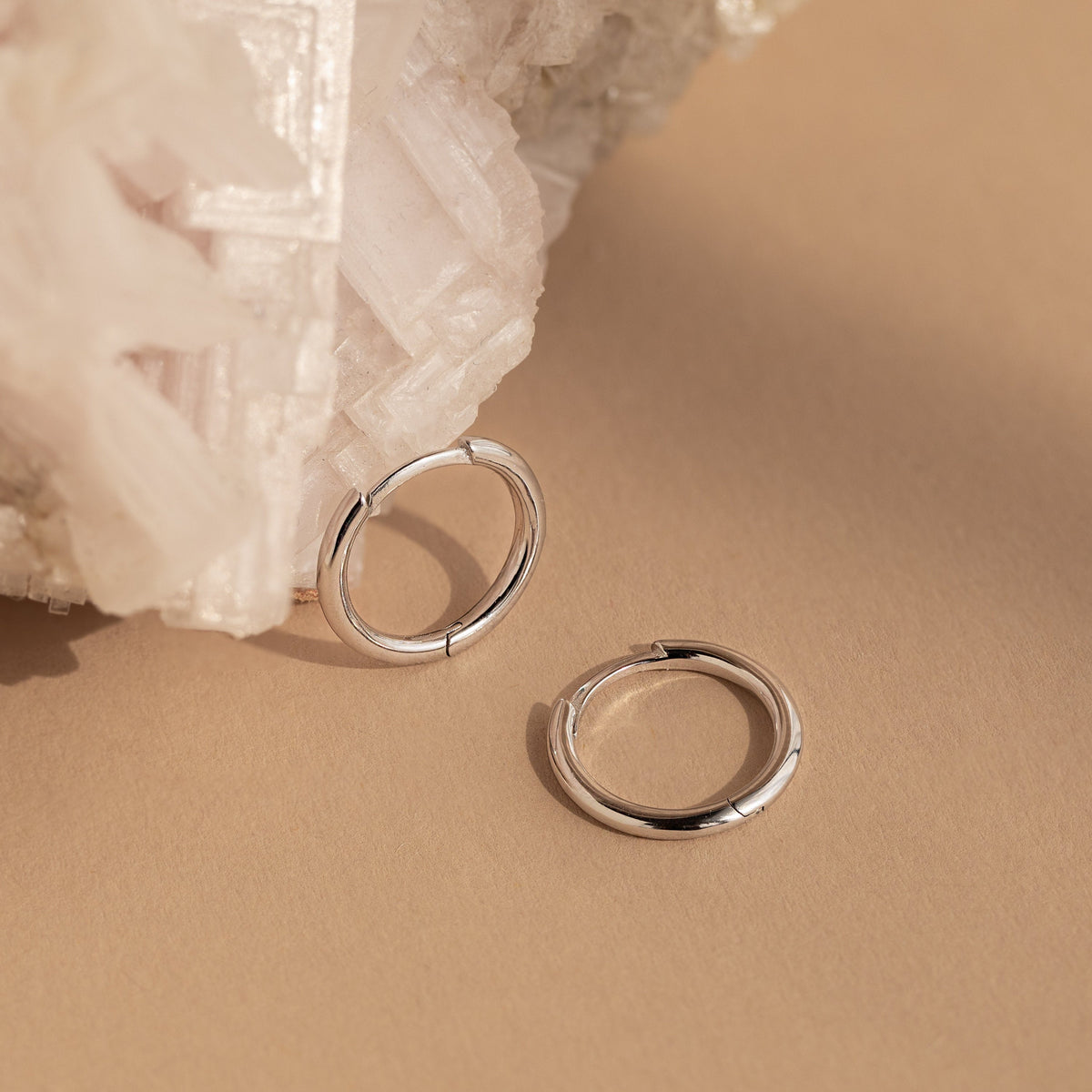 Mini bold hoops