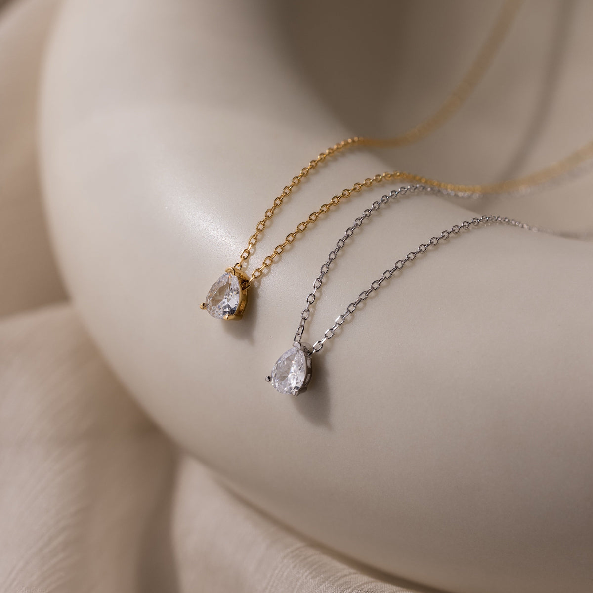 Rae diamond necklace
