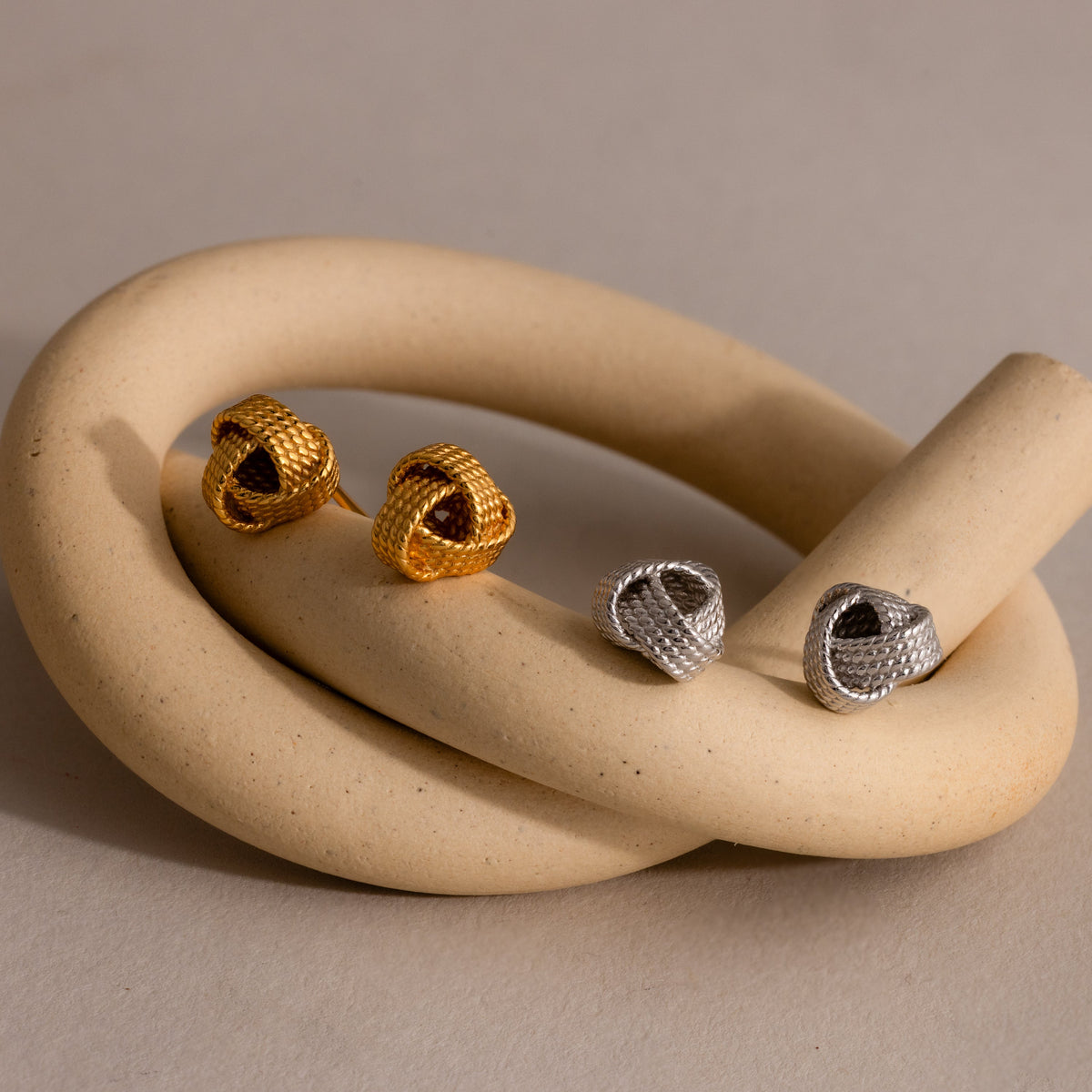 Rope knot studs 5