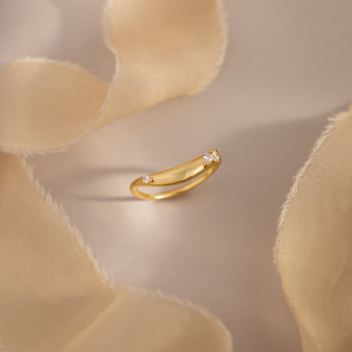 Organic Diamond Curve Ring