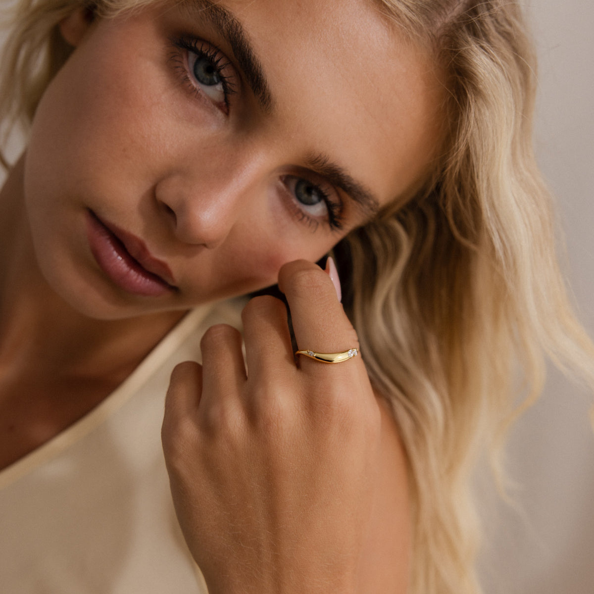 Organic Diamond Curve Ring
