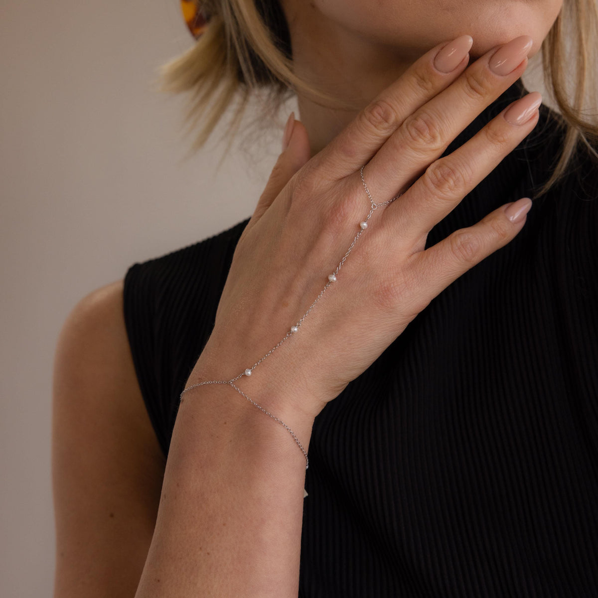 Pearl hand chain bracelet