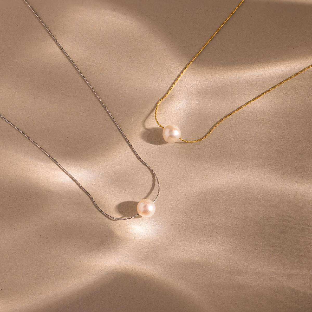 Pearl dot necklace