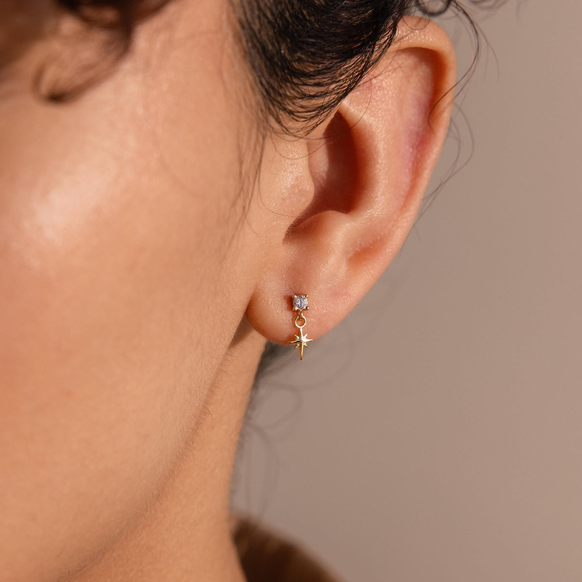 Diamond star flat back studs