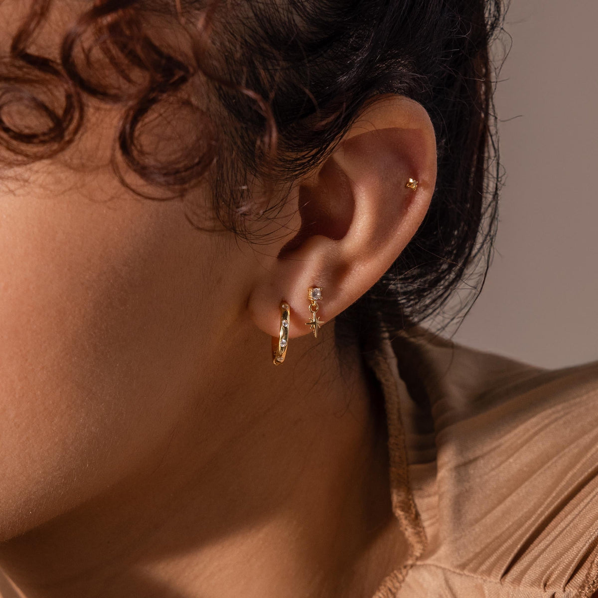 Diamond star flat back studs